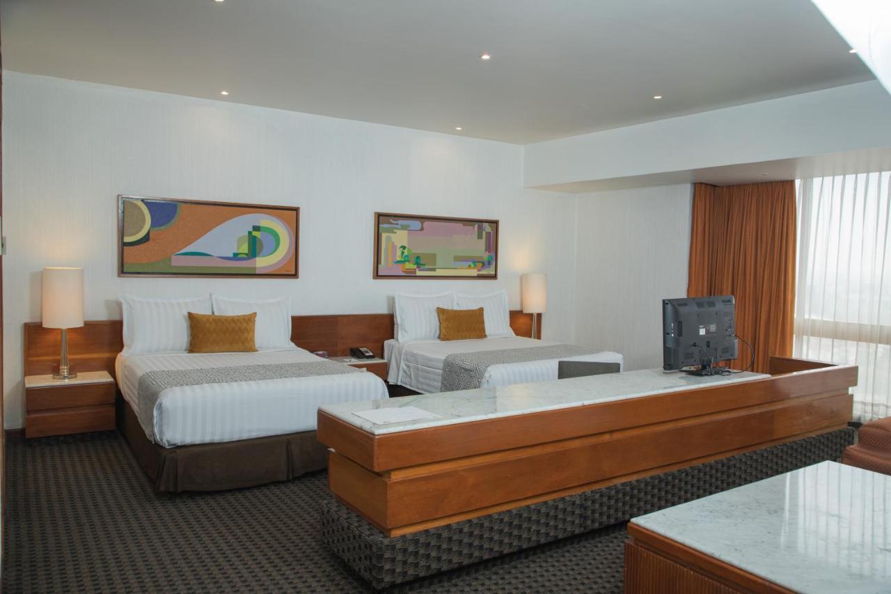 Deluxe Suite with Spa Bath,1358864924:JPEG